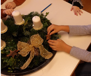 Adventkranz_binden.png